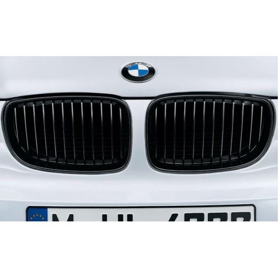 Решітка радіатора ліва Performance для BMW 1-серії (E81,E82,E88), артикул 51710441921