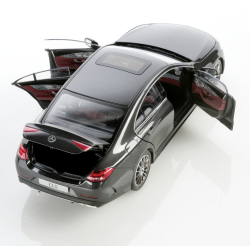 Колекційна масштабна модель Mercedes-Benz CLS Coup? AMG Line (C257), масштаб 1:18, сірий графіт, B66960546