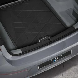 Коврик для багажного отделения гибридного автомобиля BMW 7-й серии (модель G70), 51475A56C44