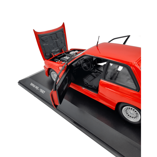 Колекційна модель модель BMW E30 M3 80435A5D018 